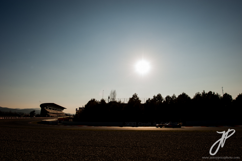 Illustration for article titled The Tense Beauty Of Formula One Practice In Barcelona